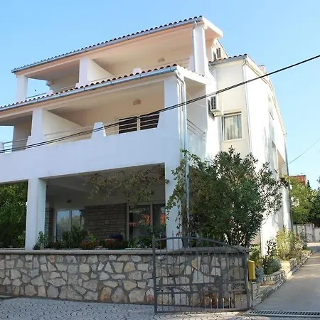 Apartment Studio In With Terrace, Air Condition, Wifi