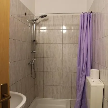 Studio In With Terrace, Air Condition, Wifi Pirovac